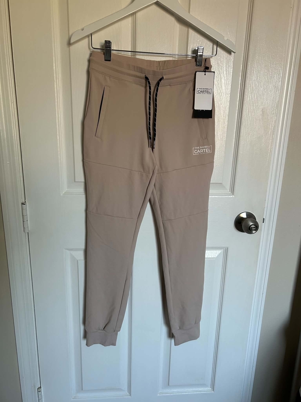 NWT The Barbell Cartel Reflex Joggers Women’s Medium Beige NWT Athletic Pants